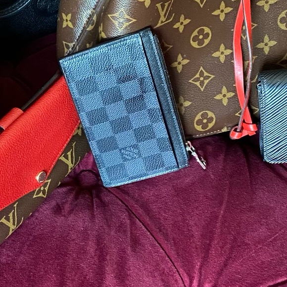 SOLD Louis Vuitton Coin Card Holder Damier Graphite - Picture 7 of 9